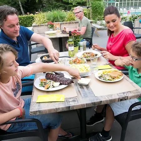 ホリデーパーク Roompot Bungalowpark 3*