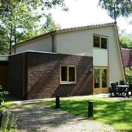 ホリデーパーク Roompot Bungalowpark 3*