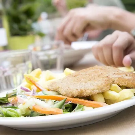 Aldeamento Turístico Roompot Bungalowpark 3*