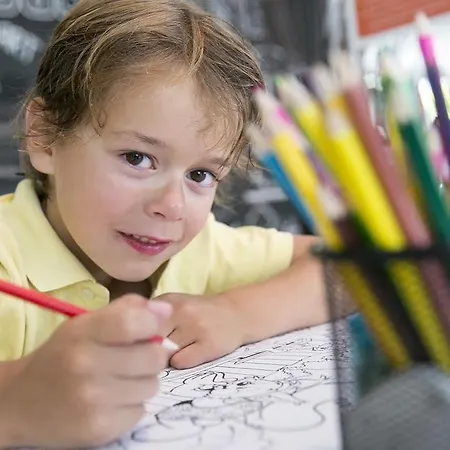 Aldeamento Turístico Roompot Bungalowpark 3*