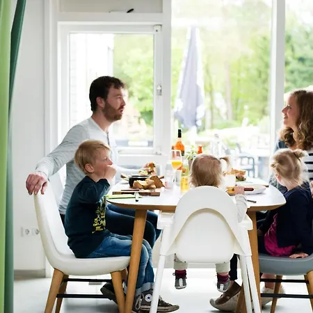 Aldeamento Turístico Roompot Bungalowpark 3*